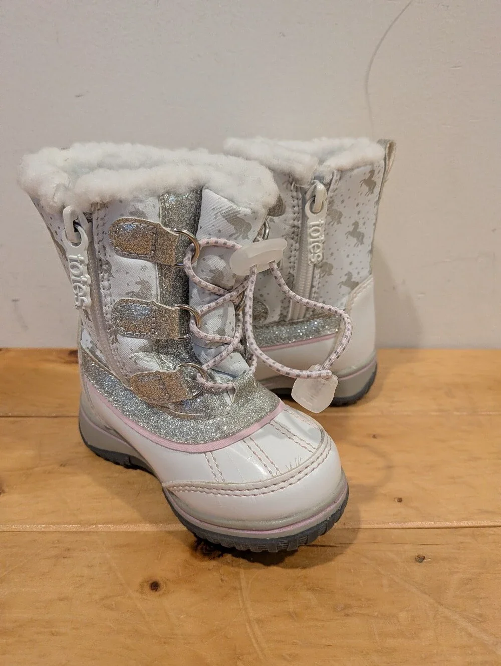 Totes Winter Boots Size 6